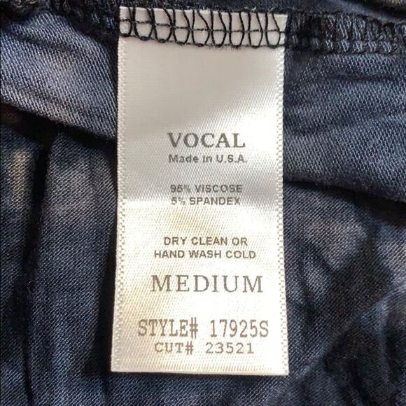 Vocal tie Dye cut out T - Picture 6 of 6